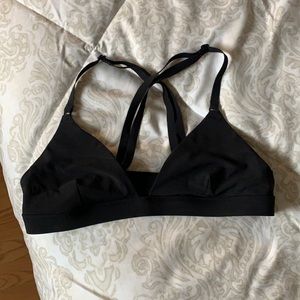 NWOT Lulu 🍋 bikini top